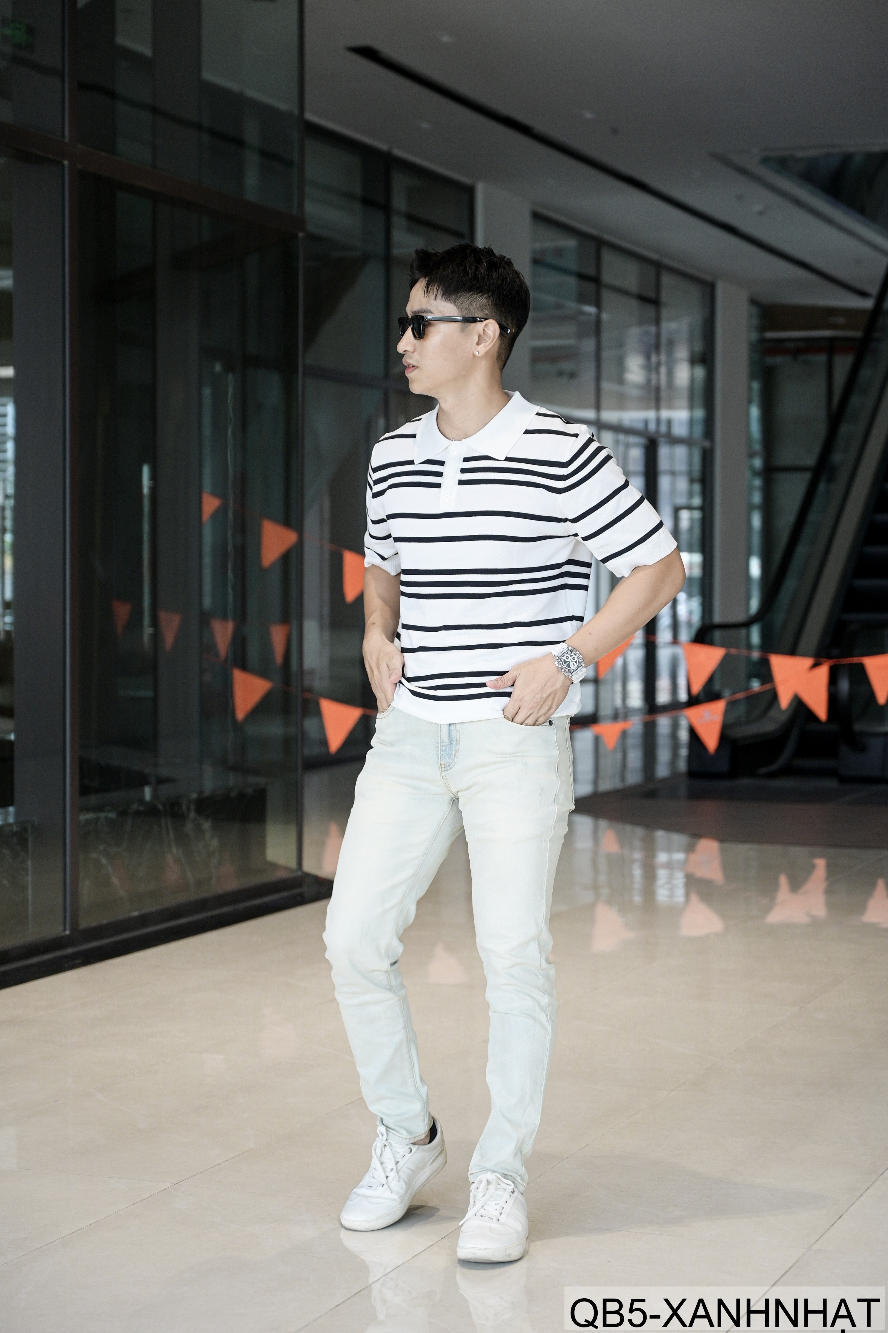 QB5 - Quần Jeans Nam Slim Fit Xanh Nhạt Phong Cách Streetwear, Chất Cotton Đàn Hồi, Mùa Xuân 2026_thumbnail_7