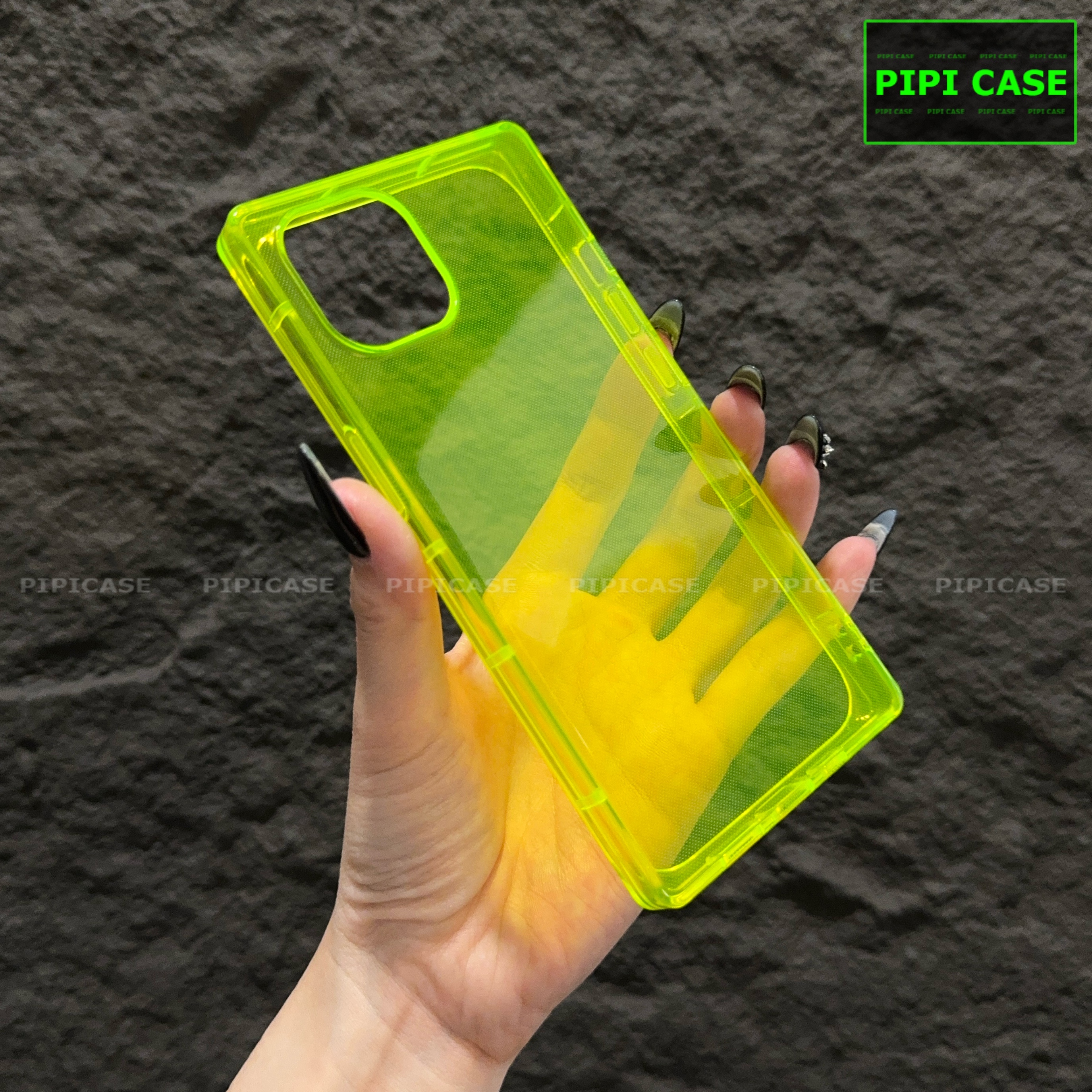 Ốp Lưng iPhone 12 Pro - Layla - Vàng Dạ Quang_thumbnail_4