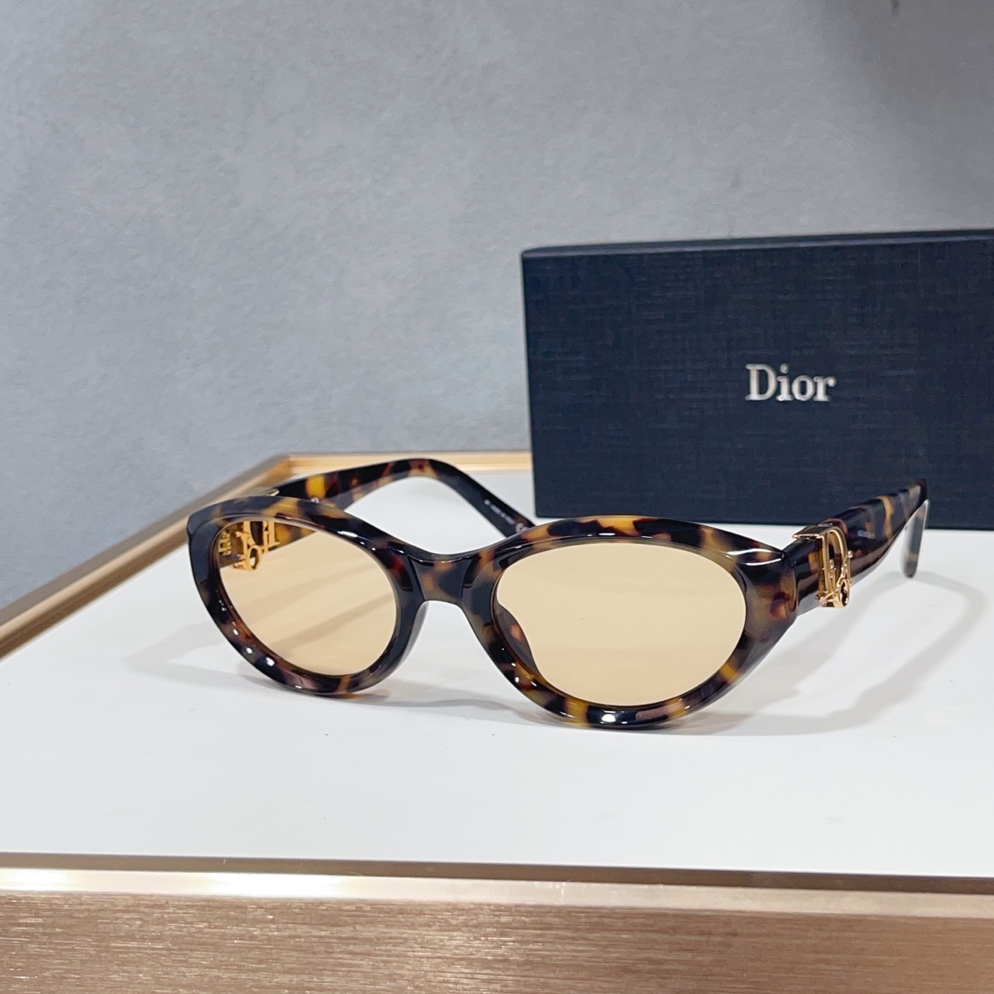 Kính dior_thumbnail_3