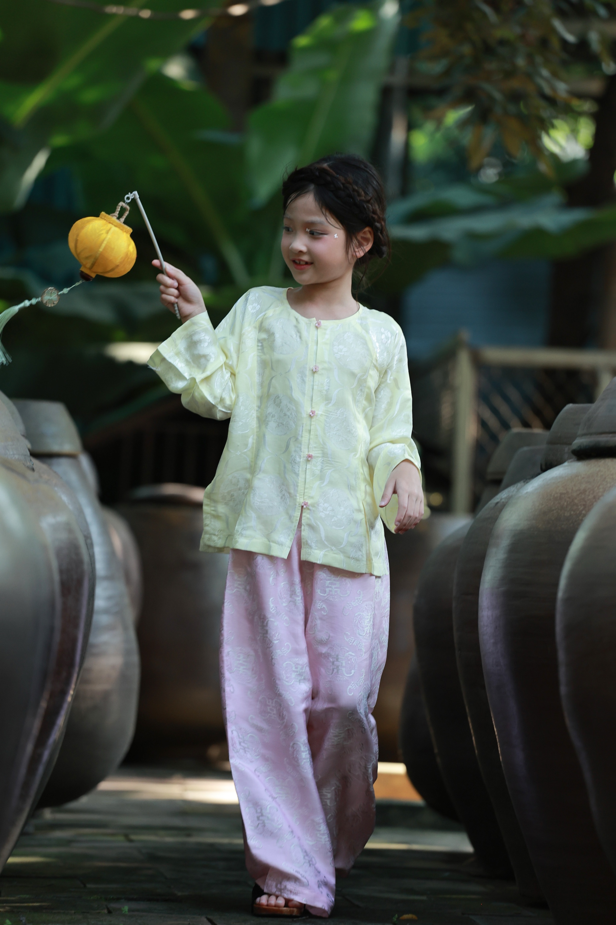 Cô Ba Thu Nguyệt_thumbnail_0