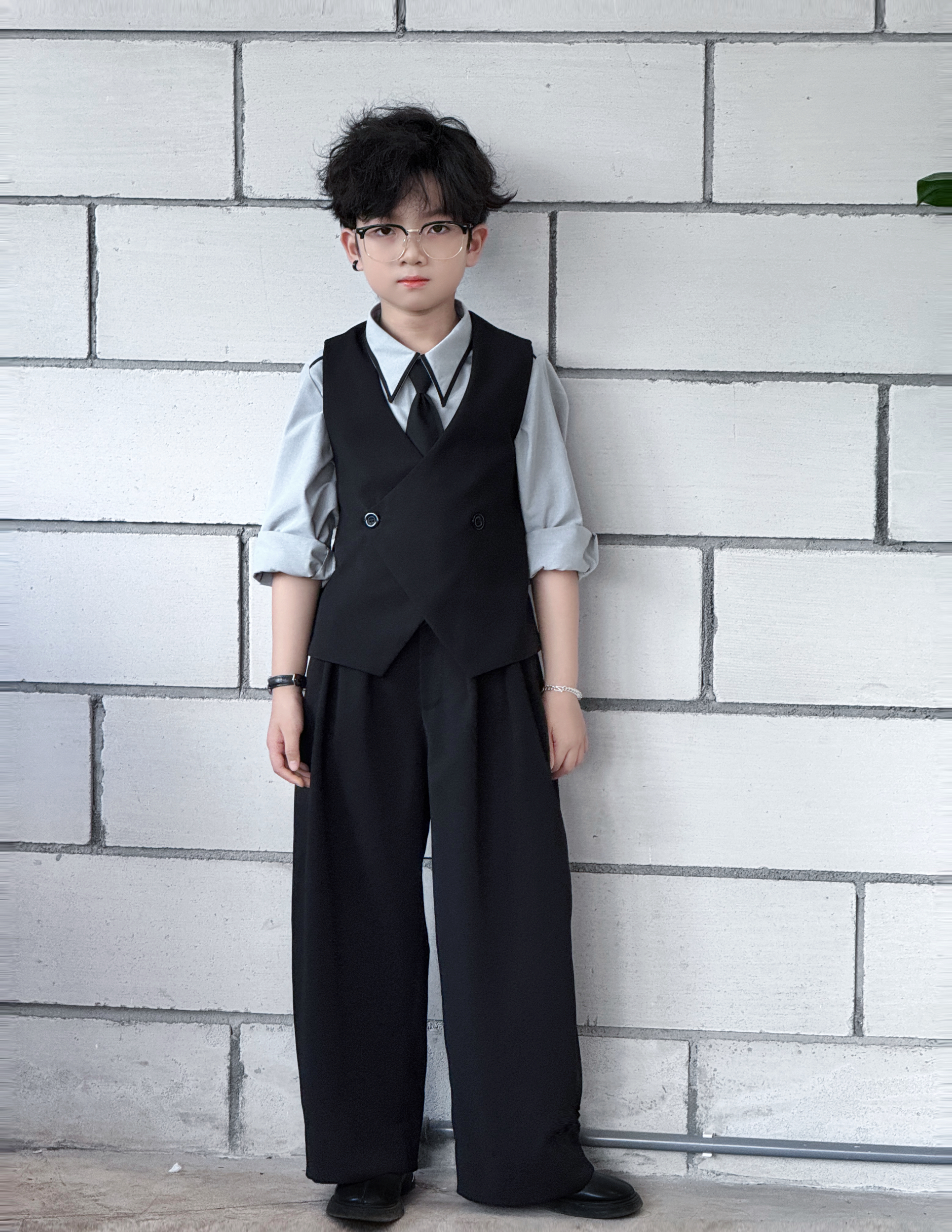 Bộ Gile Đen Chéo, Quần Suông Dáng Rộng Cho Bé Trai (Set 4 Món )._thumbnail_4