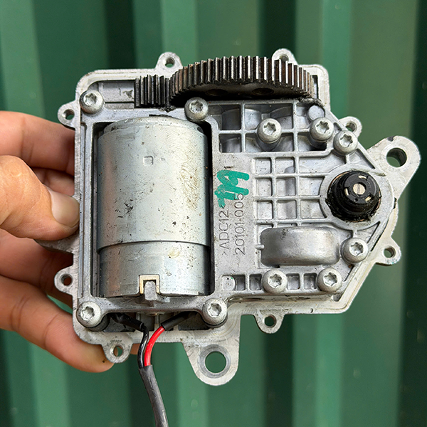 Bộ động cơ 12v kèm hộp số giảm tốc đổi góc full kim loại chất lượng (hàng cũ tháo xe ô tô)