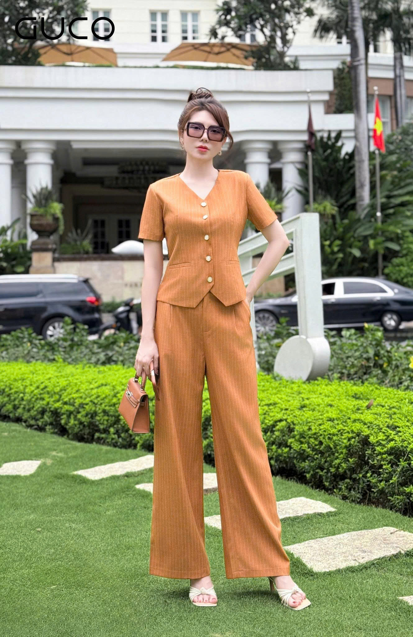 ÁO KIỂU CÔNG SỞ CỔ TIM - SỌC CAM