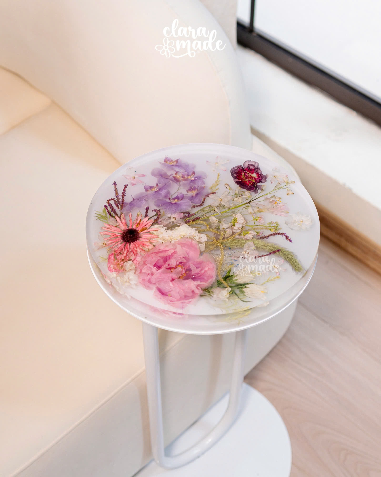 Mặt bàn hoa khô độc bản Bloomside D30 BSV1809A  by Claramade