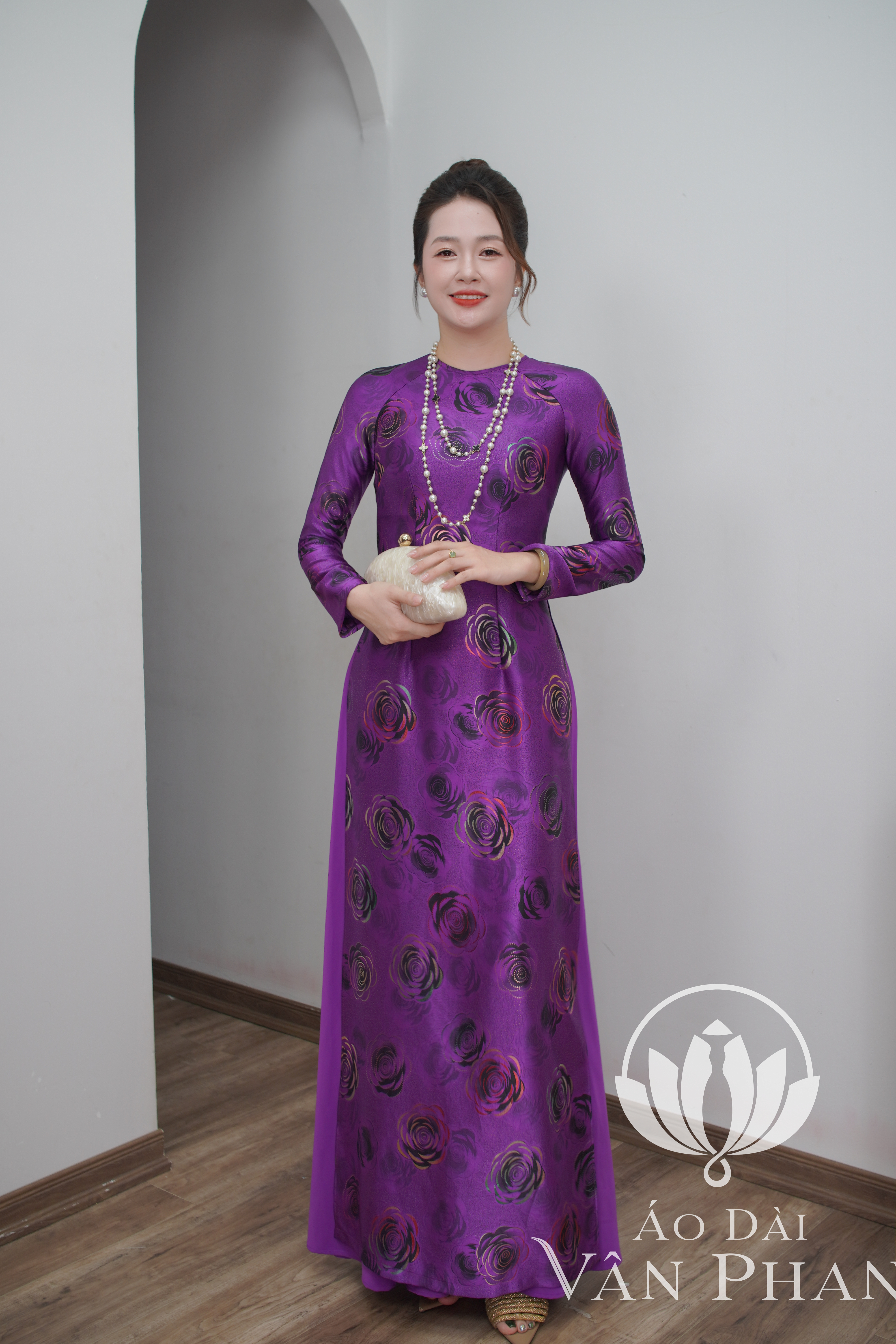 A3333 áo dài cổ khít tay dài lụa dubai titan tím hoa hồng_thumbnail_2