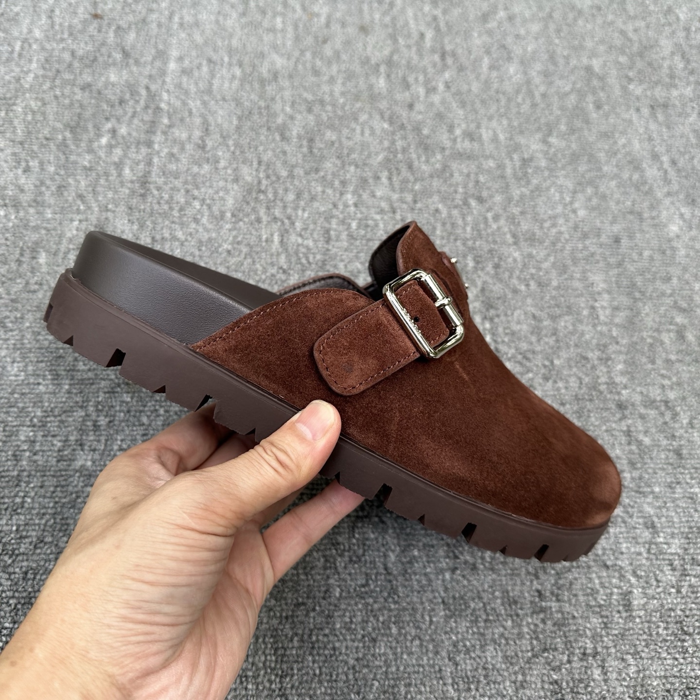 Sục PRADA_thumbnail_7