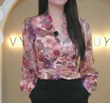 Áo Cổ V Tay Bồng Đính Ngọc_thumbnail_5