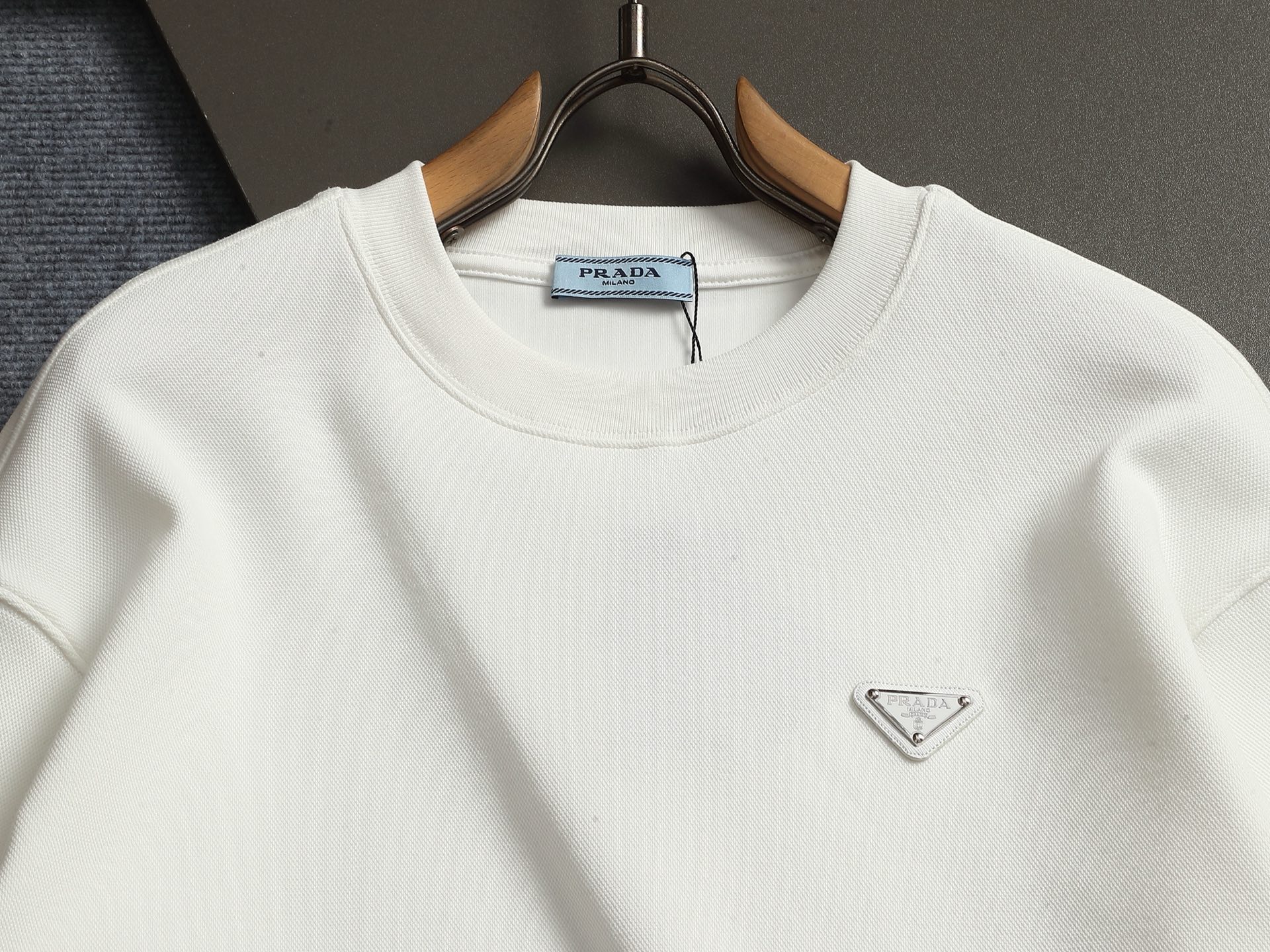 Áo Nỉ Prada_thumbnail_10