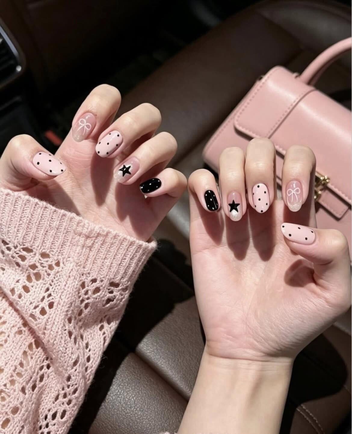 Từ “Em Không Biết Chọn Màu” Đến Một Bộ Nail Hợp Tay: Thợ Nail Chọn Thế Nào?