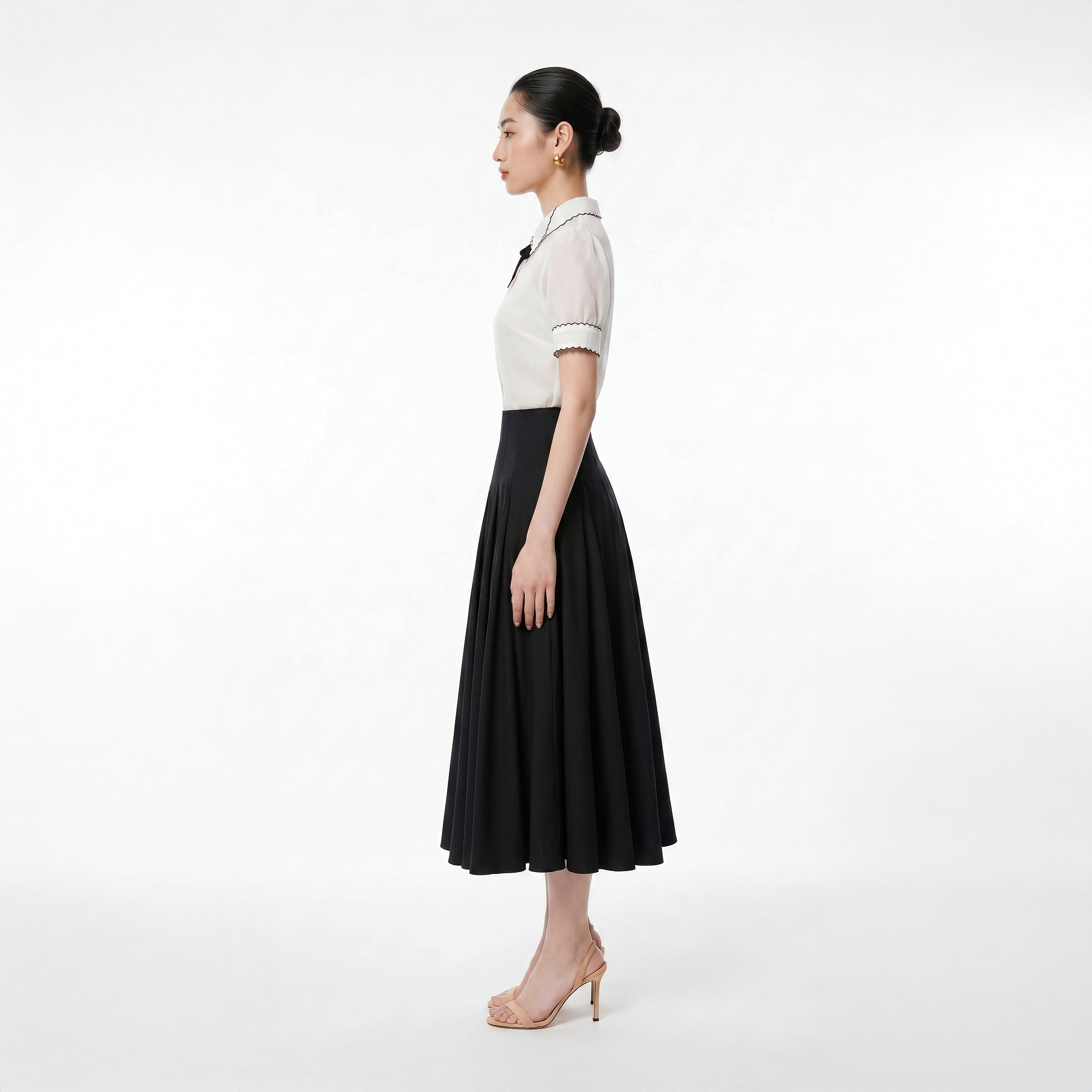 SARI TOP_thumbnail_1