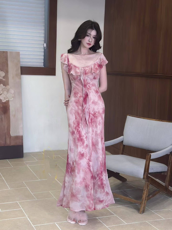 Lucas - Váy vải loang cổ tim viền bèo dáng maxi