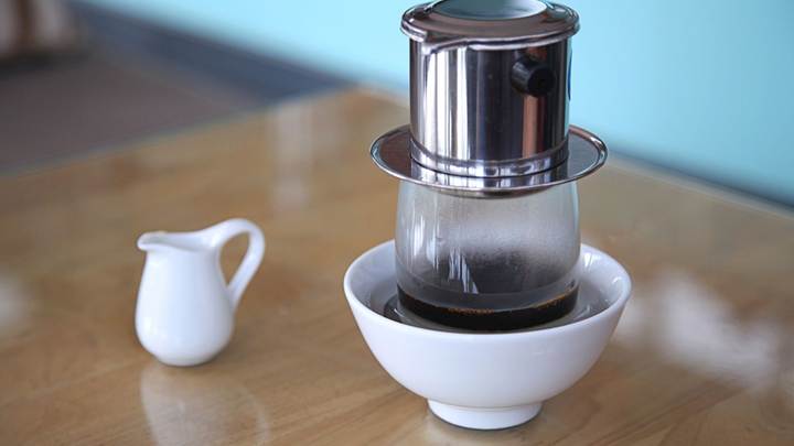 Mẹo Pha Cà Phê Phin Tại Nhà Ngon Đậm Đà Như Quán