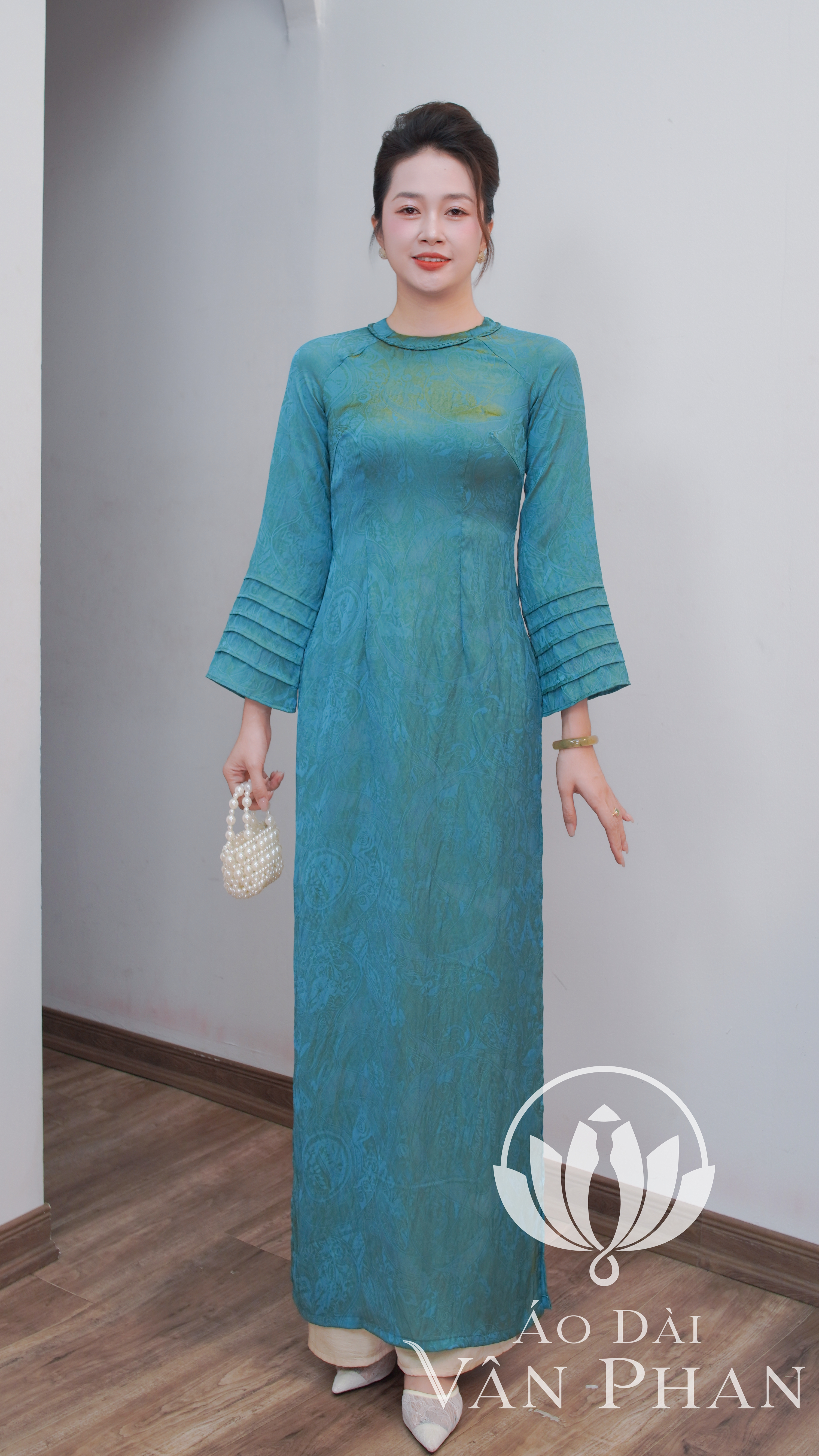 A3376 áo dài cổ khít tay loe xanh đá tencel_thumbnail_2