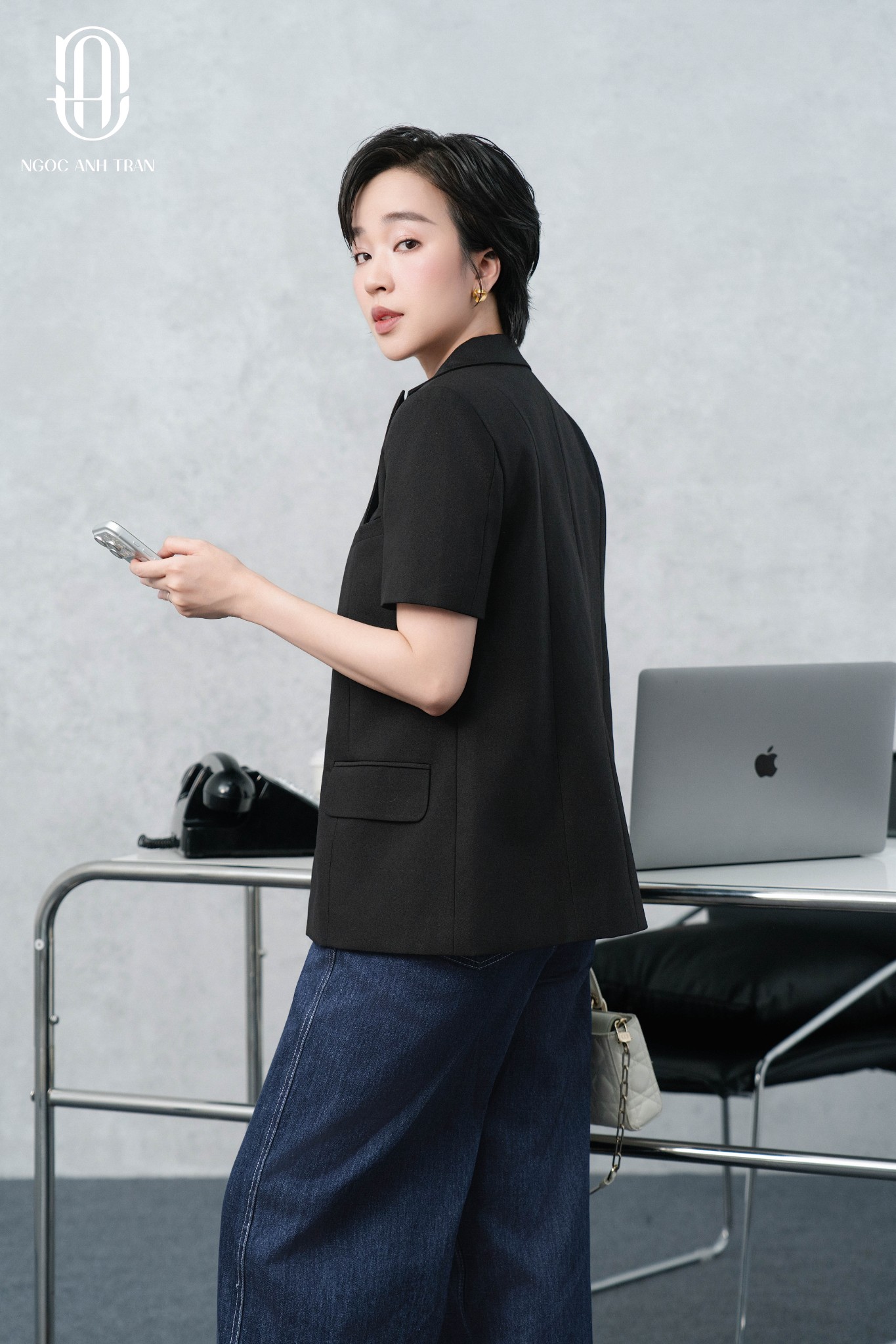 A283 - Áo blazer đen tay cộc_thumbnail_4