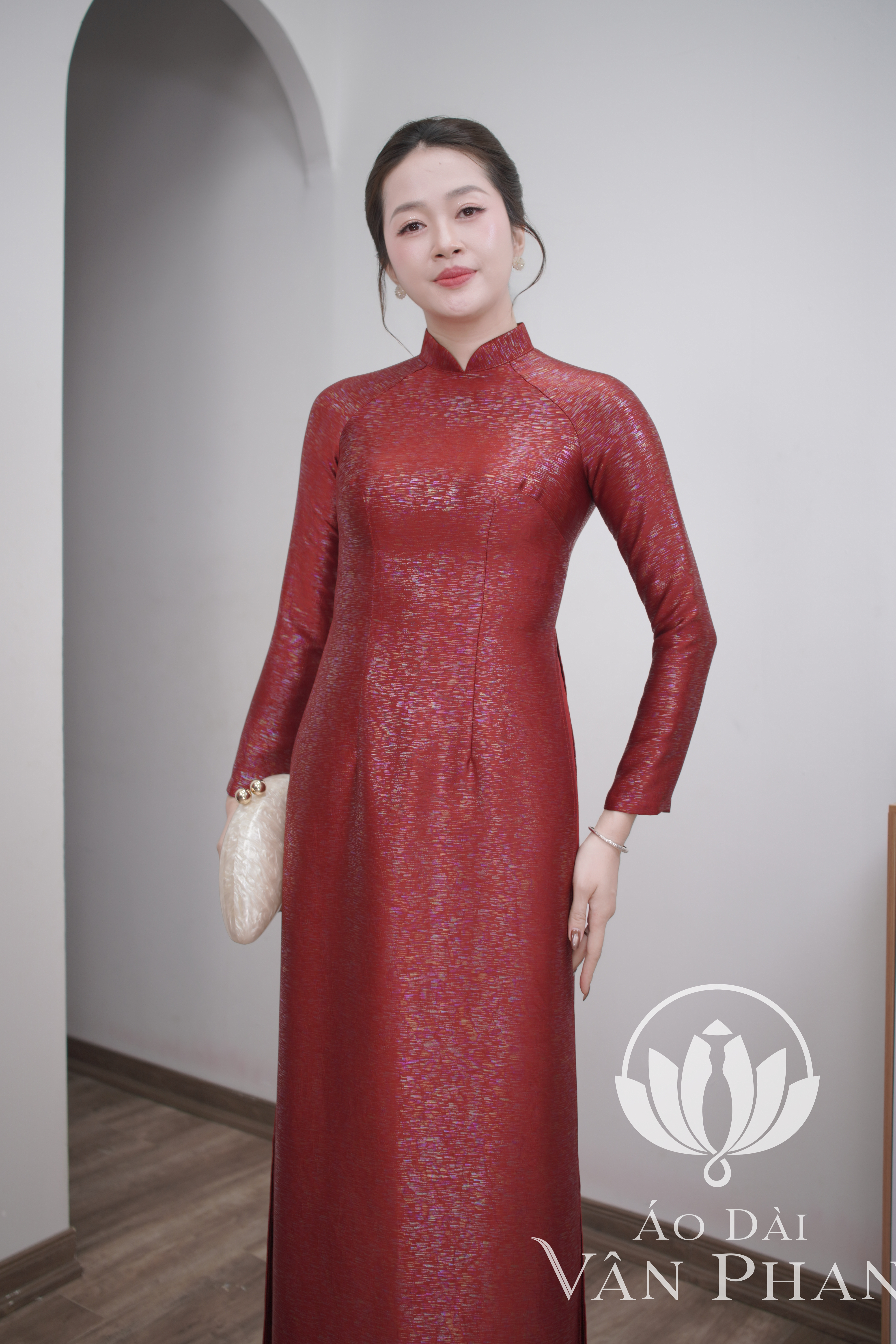 A3247 áo dài cổ 3p tay dài truyền thống lụa dubai sao băng đỏ đô_thumbnail_2