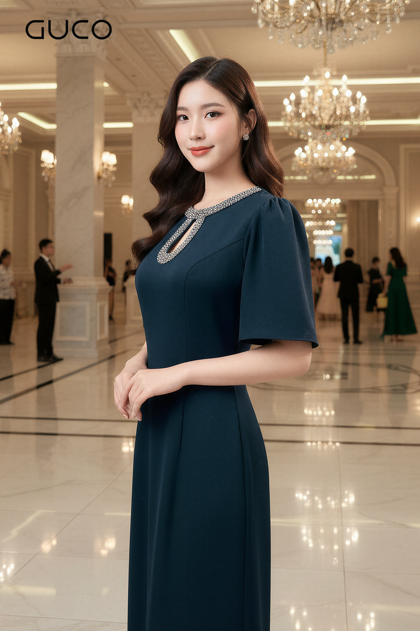 GUCO Đầm Xanh Cổ Giọt Lệ Đính Đá_thumbnail_1