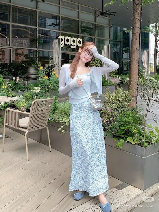 Lucas - Set áo 2 dây thun viền ren + áo cardigan viền ren + chân váy xòe hoa dáng dài