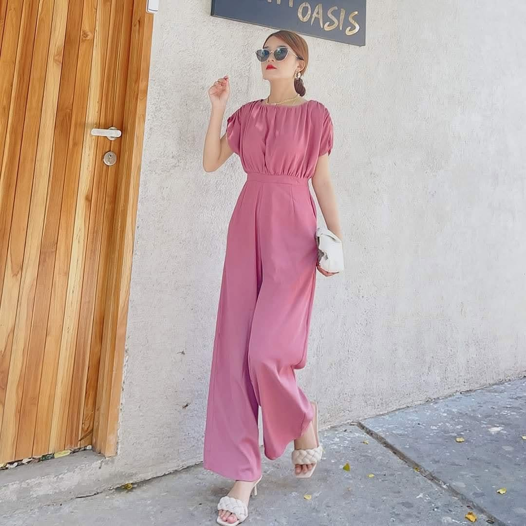 Elegant Wide-Leg Jumpsuit