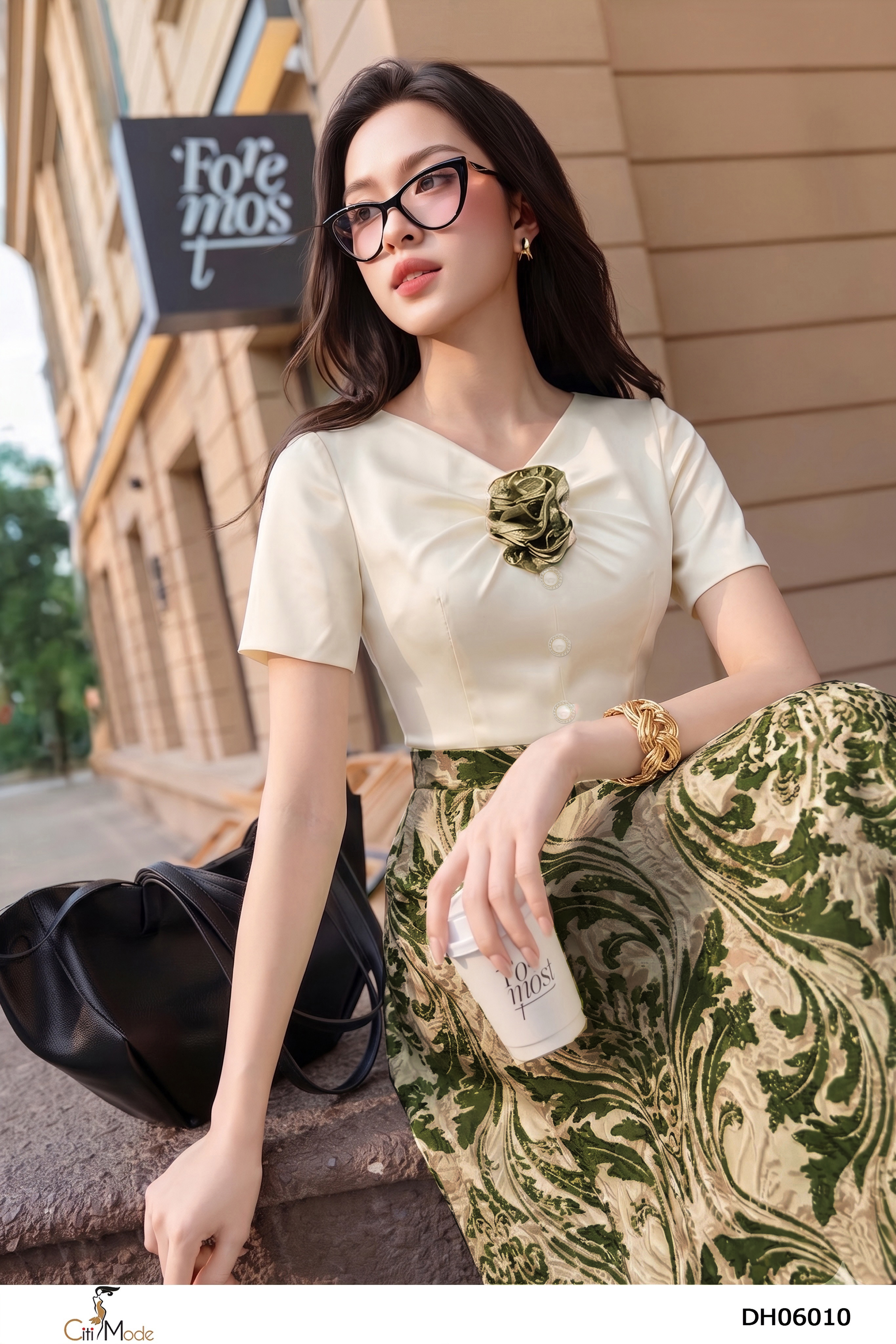 Đầm xòe họa tiết xanh phối trắng kem ngực nhún cổ V tay ngắn_thumbnail_6