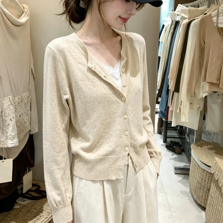 Lucas - Áo len cardigan cài cúc phối viền ren trắng_thumbnail_2