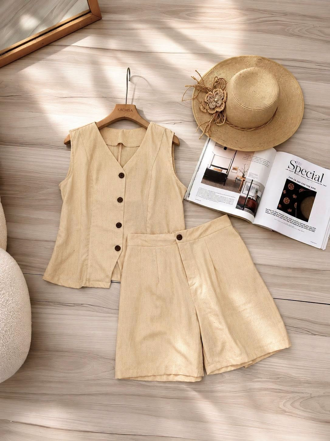 Bộ Linen bột đùi áo sát nách cổ tim_thumbnail_1