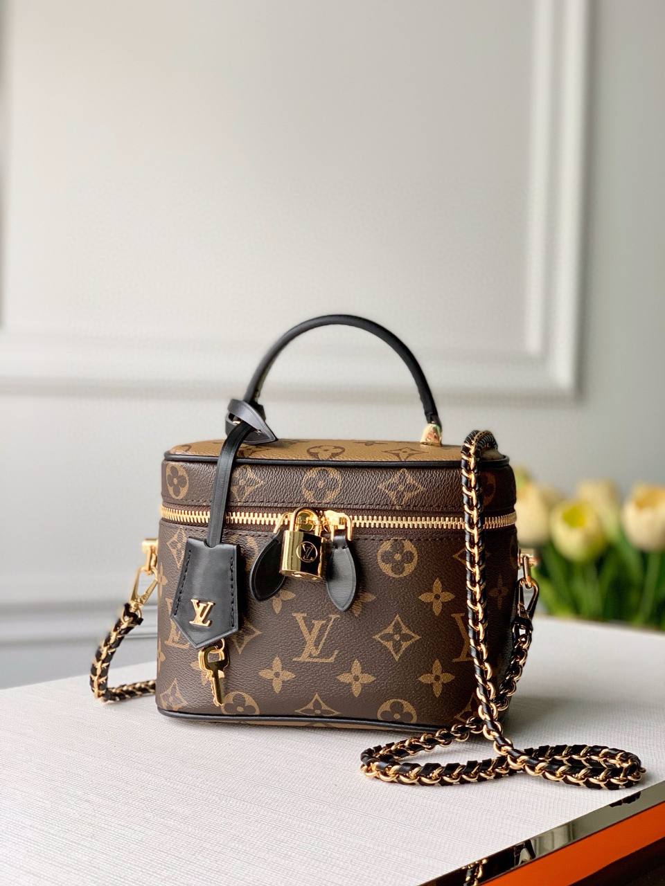 LV_2