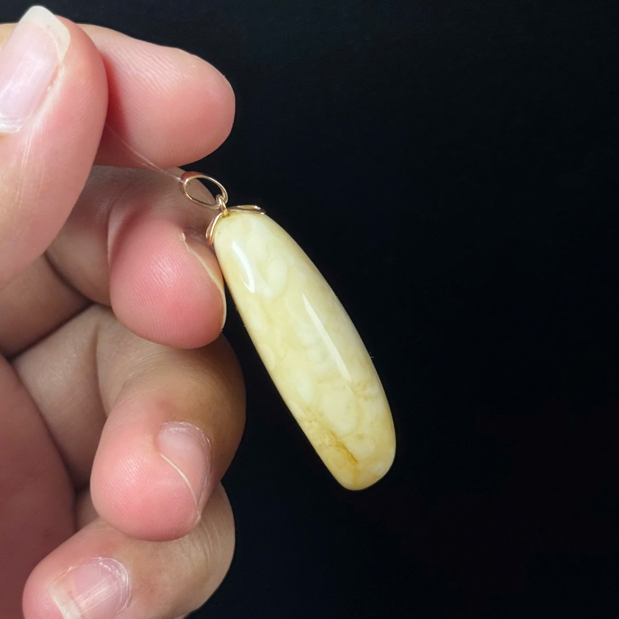 Mặt Dây Chuyền Hổ Phách Hoàng Gia Vân Bạch Oval Chốt Vàng 585 - Mã 3422_thumbnail_3