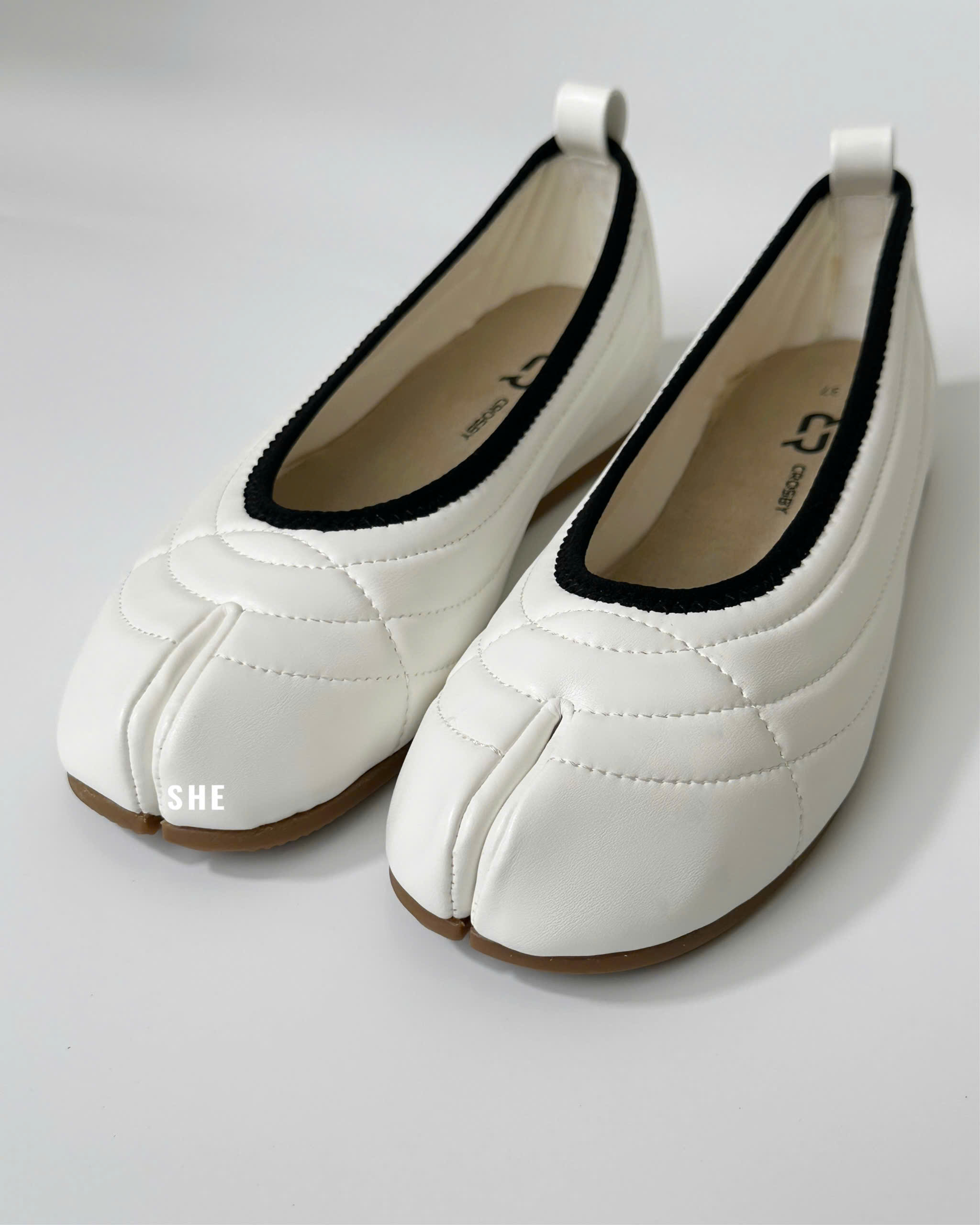 J053 GIÀY_thumbnail_1