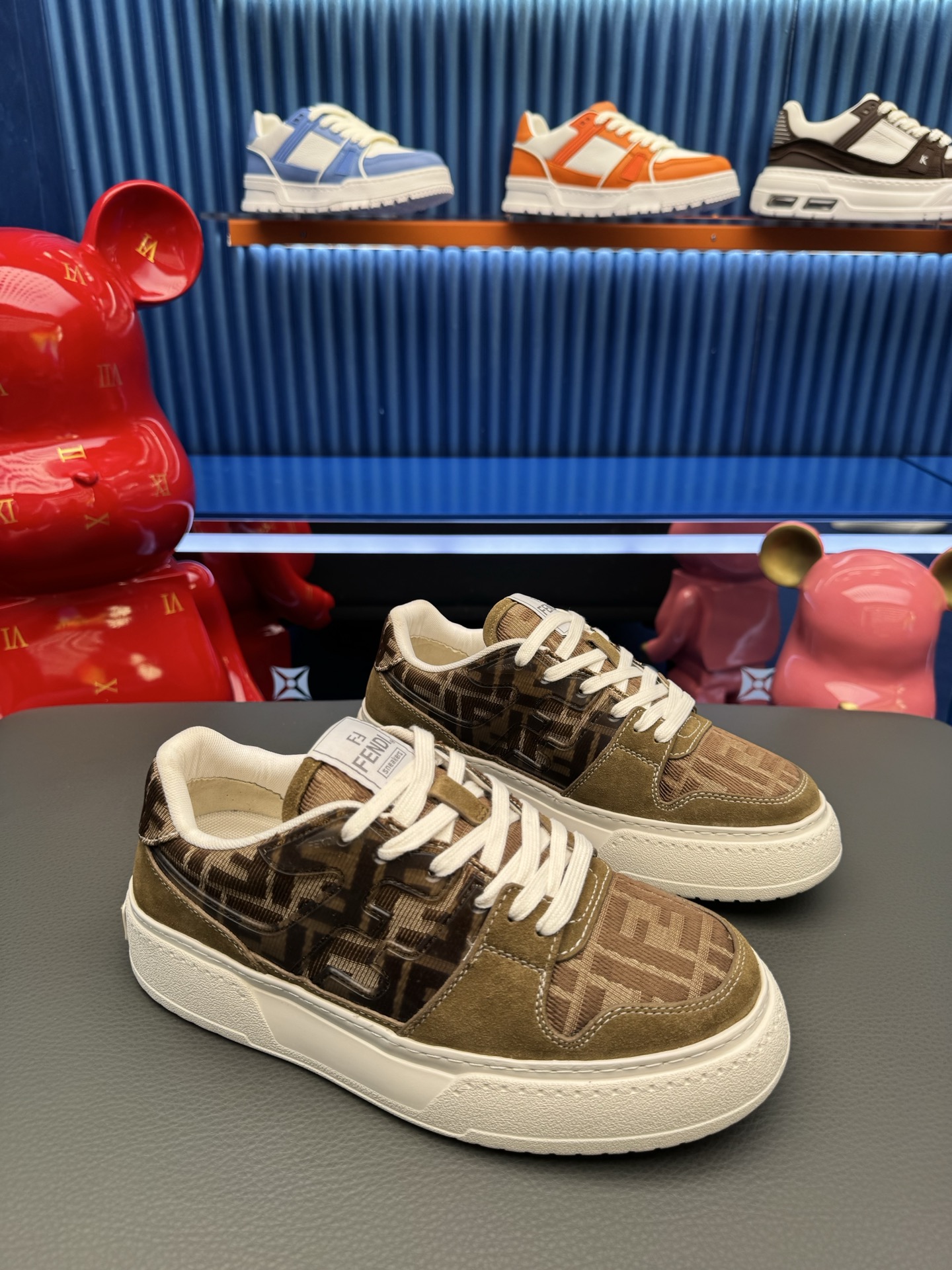 Giày Fendi