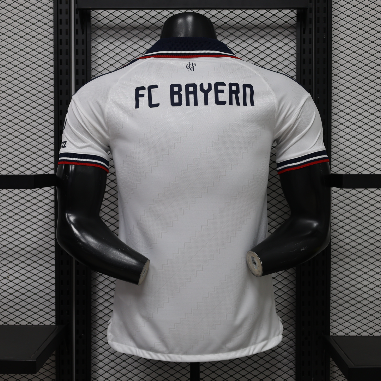 Bayern Munich sân khách bản player 26-27_thumbnail_3