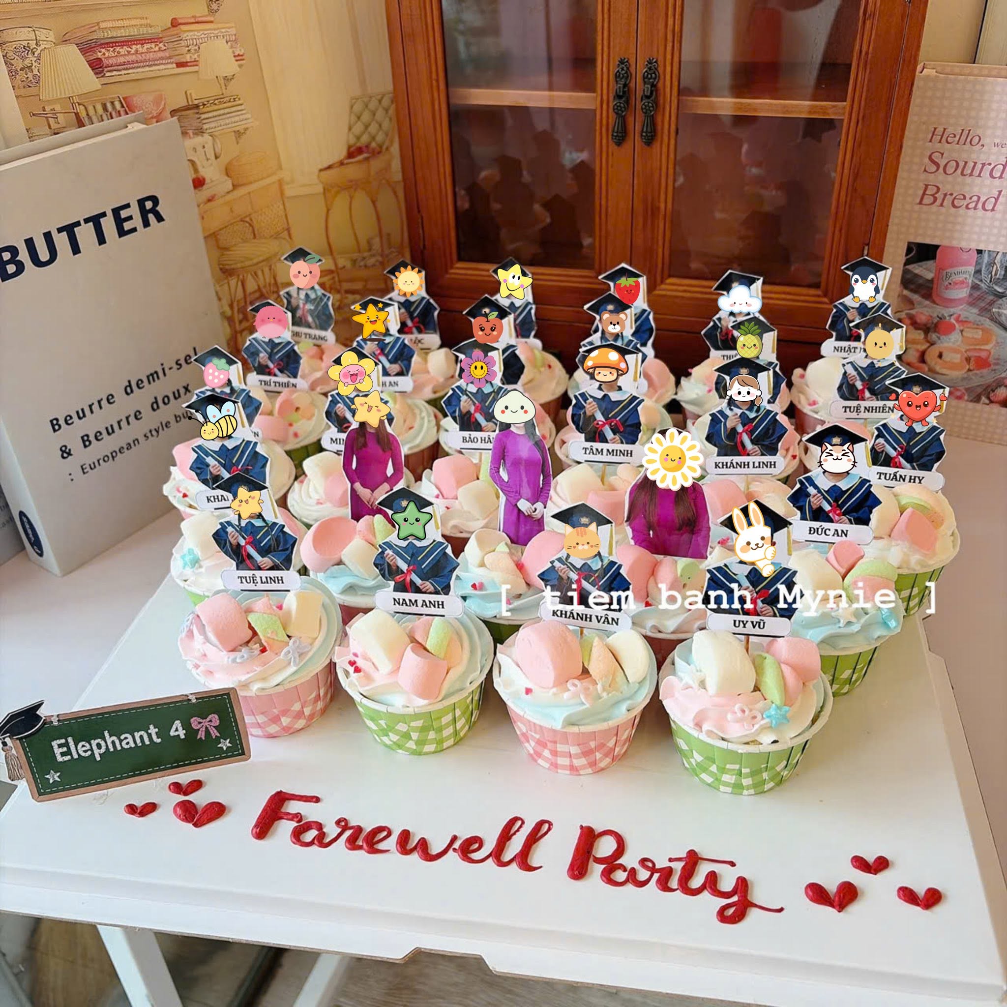 Set bánh cupcake trang trí tag in, chủ đề theo yêu cầu_thumbnail_1