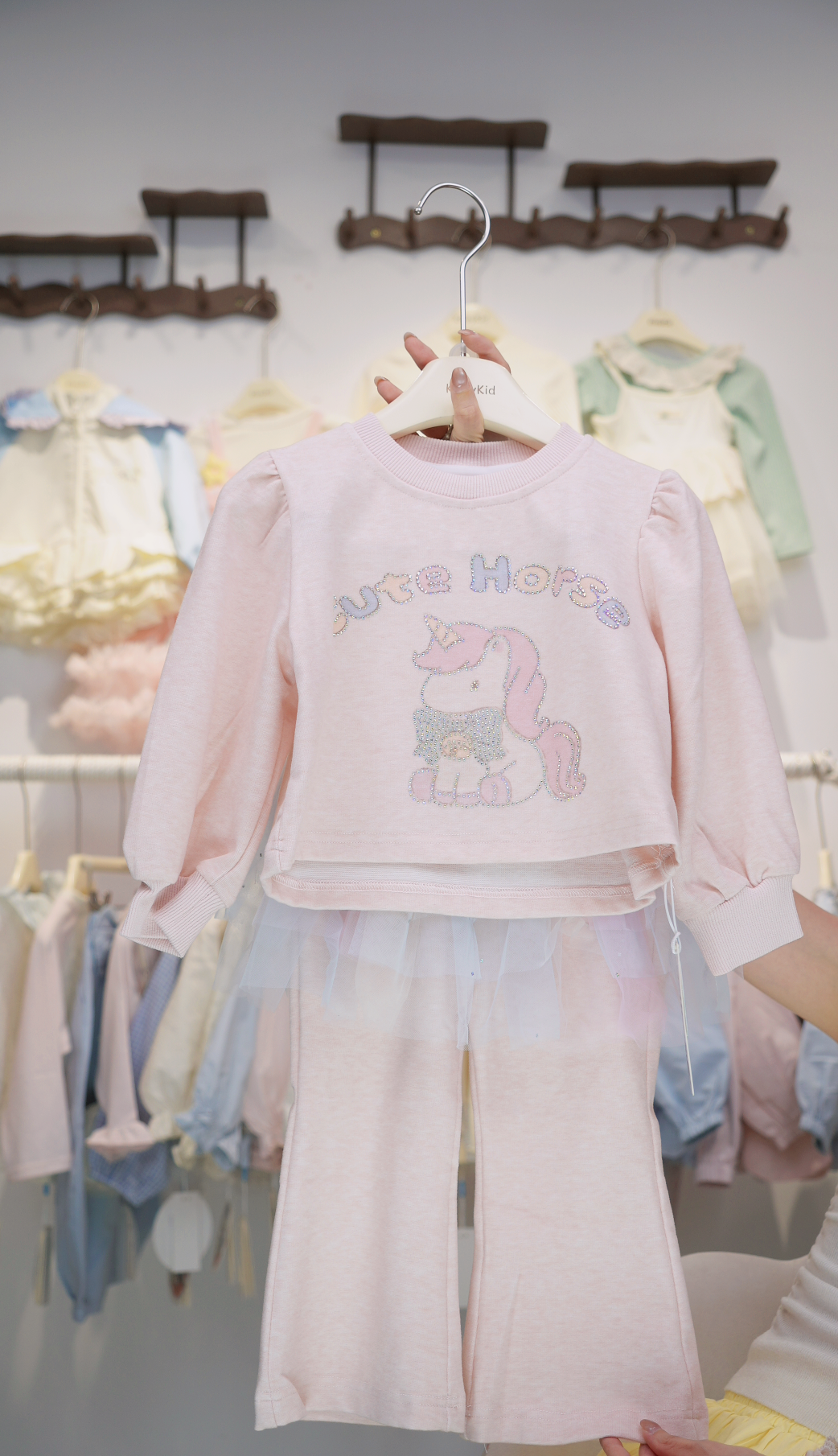 UC76 - Set nỉ mỏng pony hồng UCEE