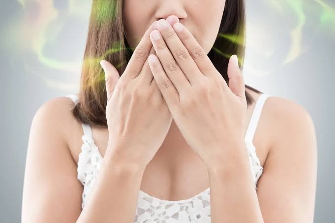 Vì sao đánh răng vẫn hôi miệng? 7 nguyên nhân thường gặp và cách khắc phục