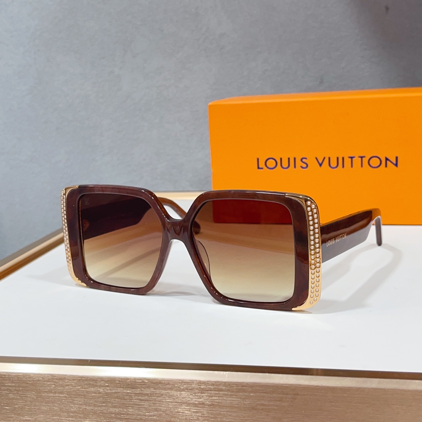 Kính Lv_thumbnail_4