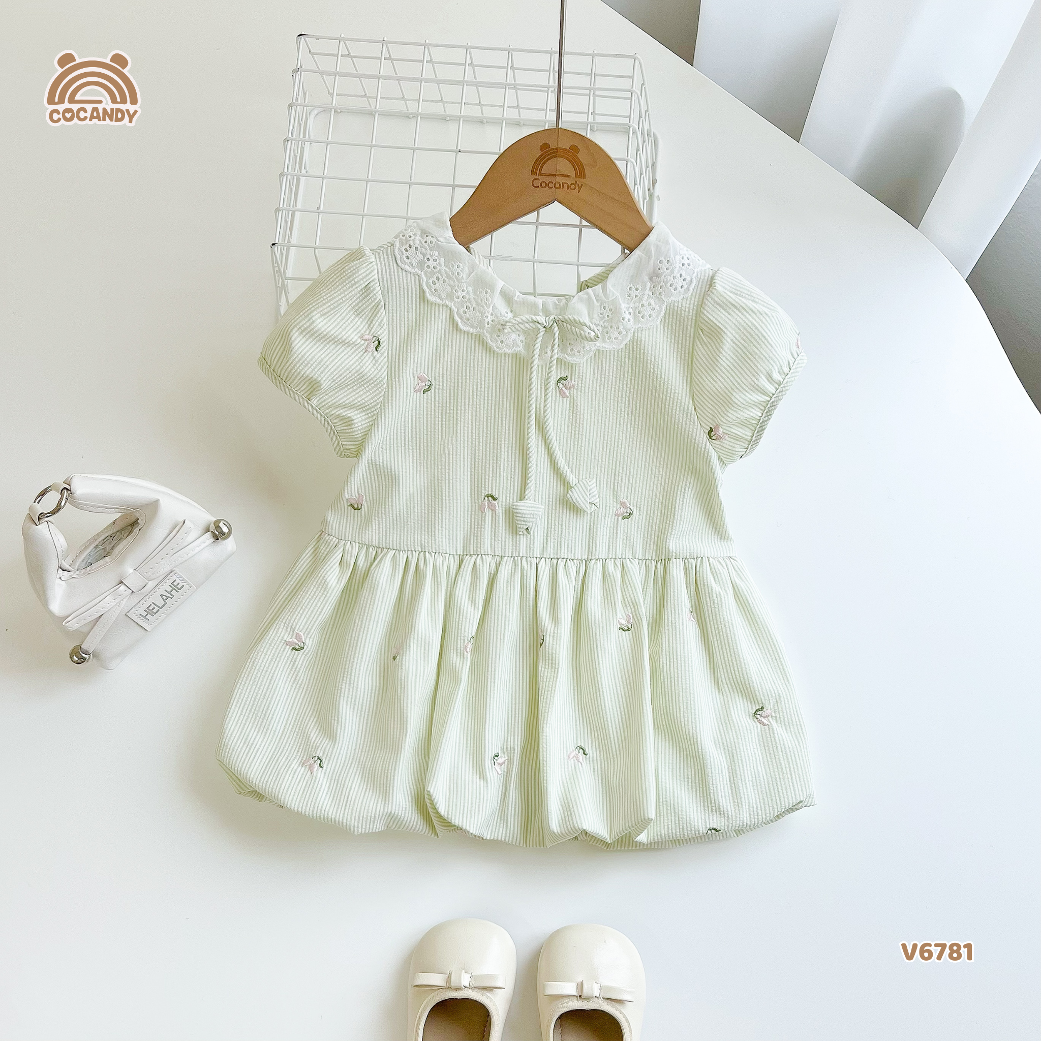Váy cộc XANH MINT hoa nhí hồng