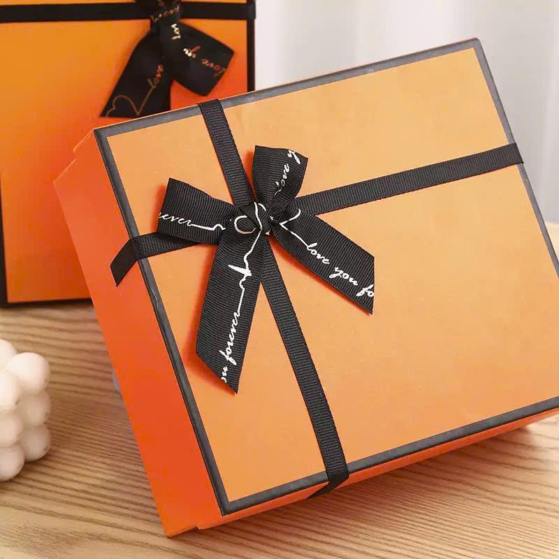Hộp Quà Tặng Size 35x27x9 Cunbag Gắn Nơ Màu Cam Sang Trọng Thiết Kế Tinh Tế Dịp Sinh Nhật HCUN005