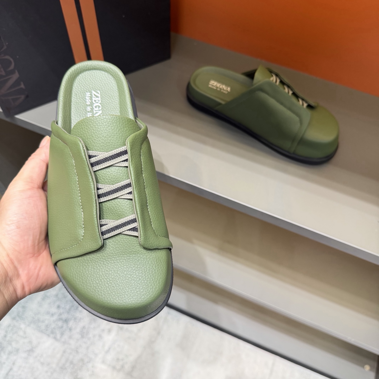 Sục Zegna_thumbnail_2