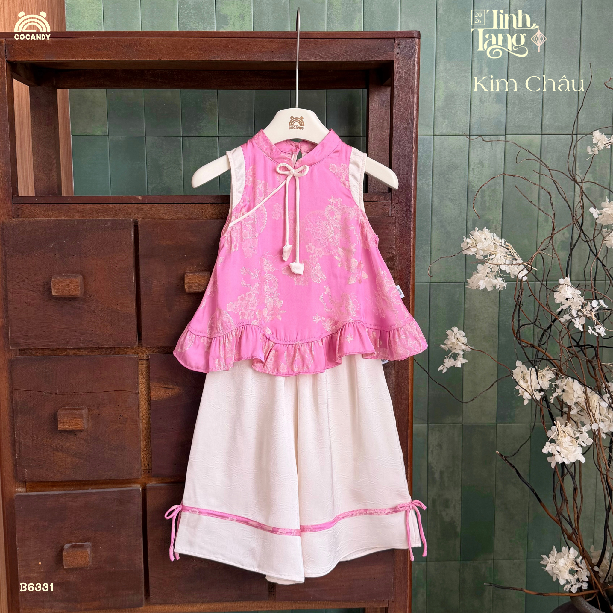 Bộ yếm HỒNG Kim Châu