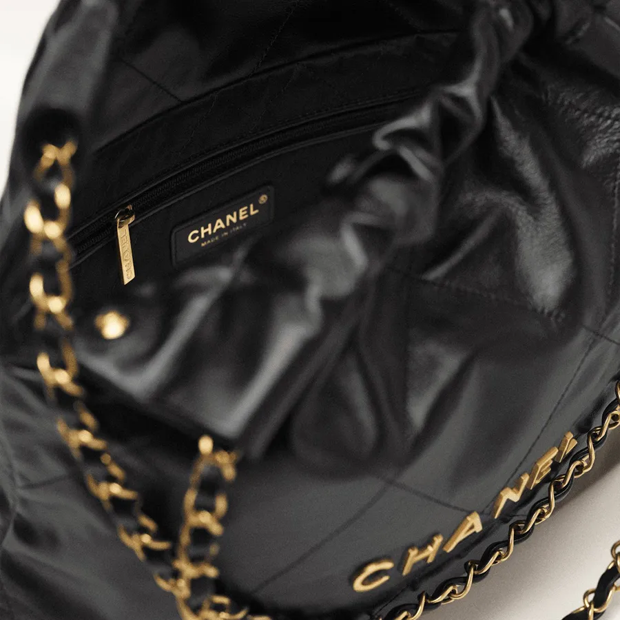 Chanel 22 Small Handbag_thumbnail_2