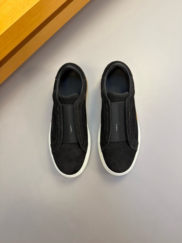 Giày Slipon Fendi