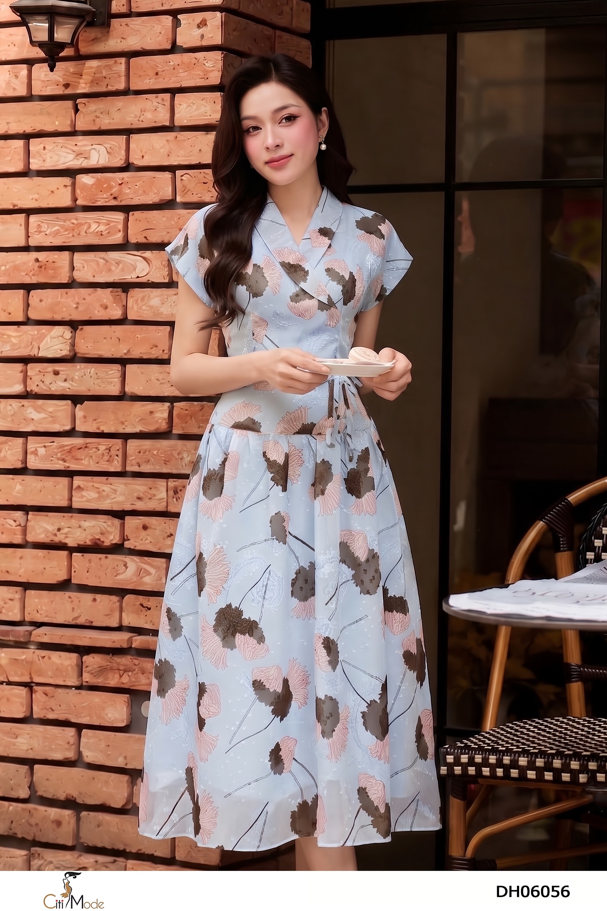 Đầm xòe hoa xanh nổi  cổ san lệch  vai chờm_thumbnail_3