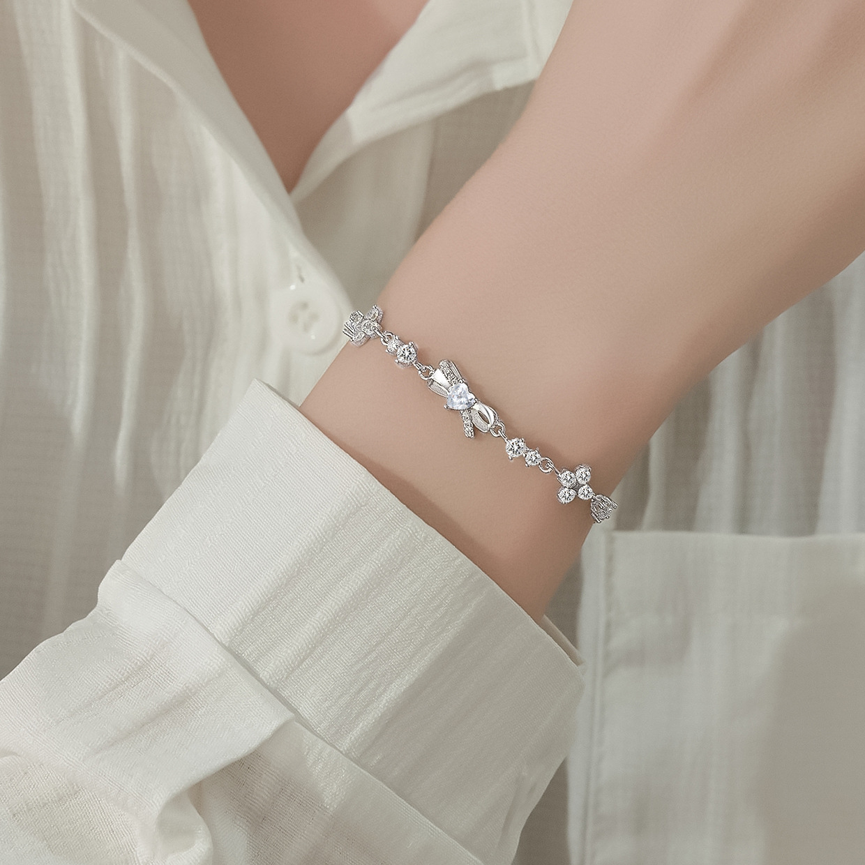 Lắc Tay Bạc S925 Nữ Mặt Nơ Đính Đá Quý Zircon Tinh Xảo HTT006_thumbnail_2