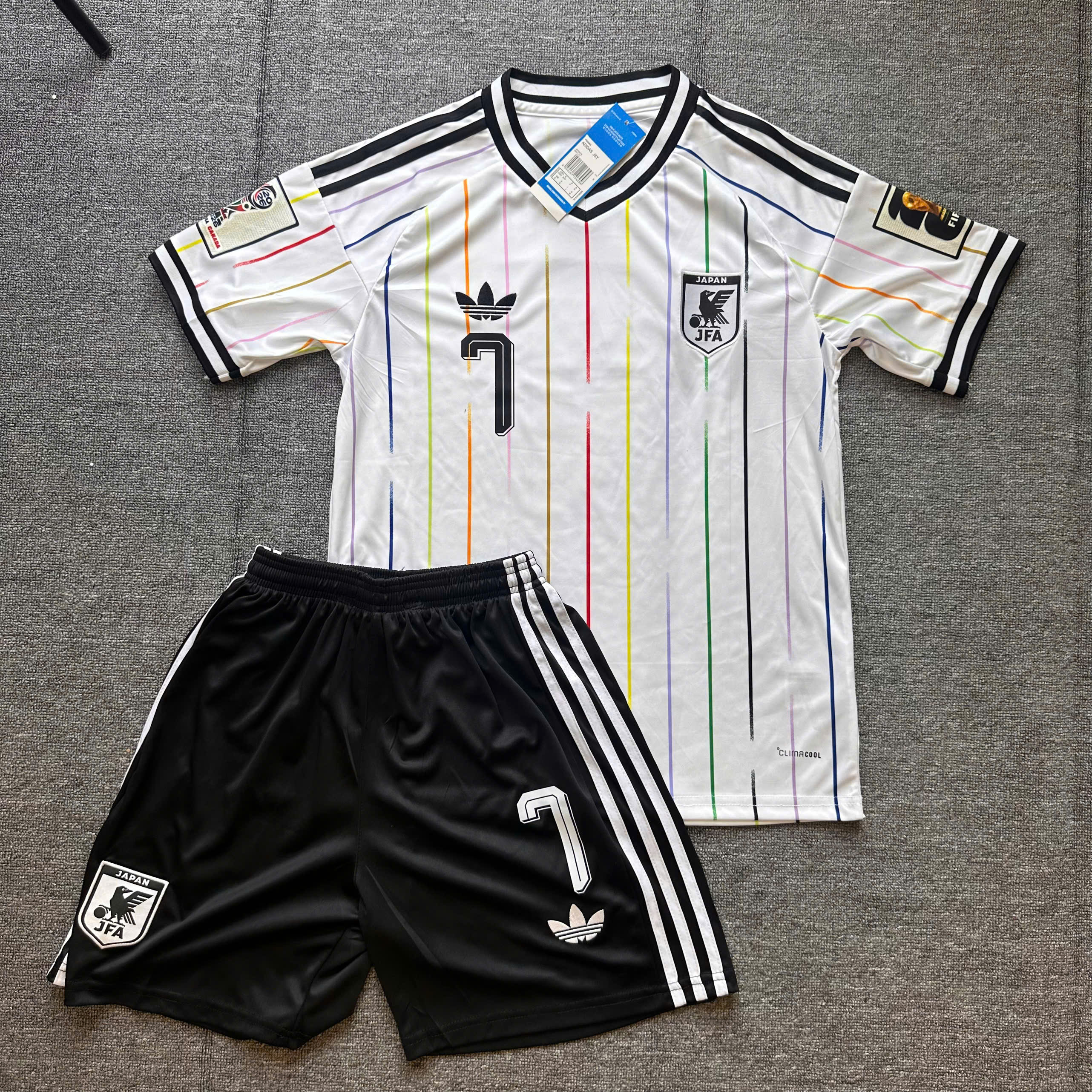 SALE 17 - Size: S