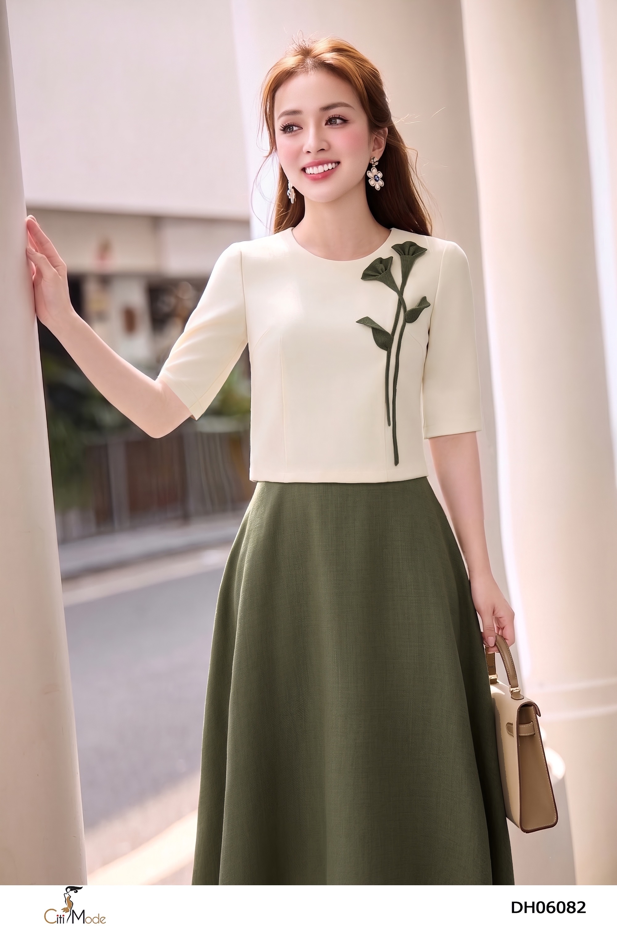 Đầm xòe xanh rêu phối áo croptop đính hoa tay lỡ_thumbnail_2