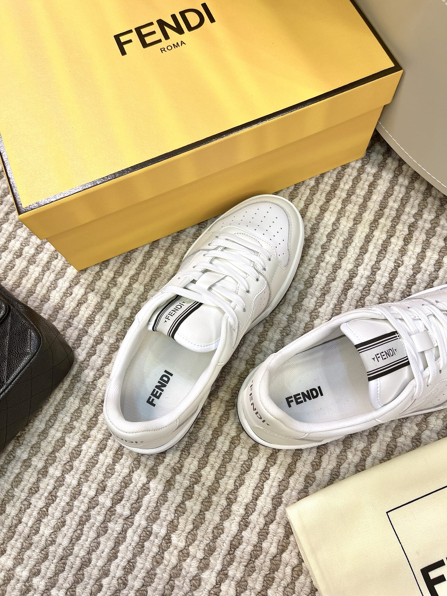 Giày Fendi_thumbnail_4