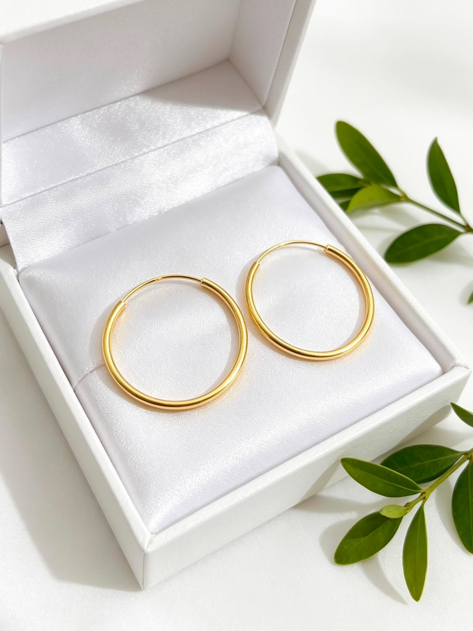 PLAIN LOOP EARRING