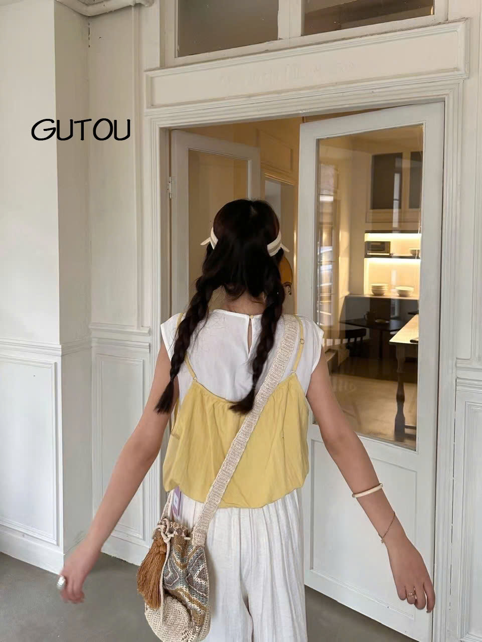 [ GUTOU ] Set Áo Hai Dây Dáng Bí Cúc Dọc Kèm Áo Thun