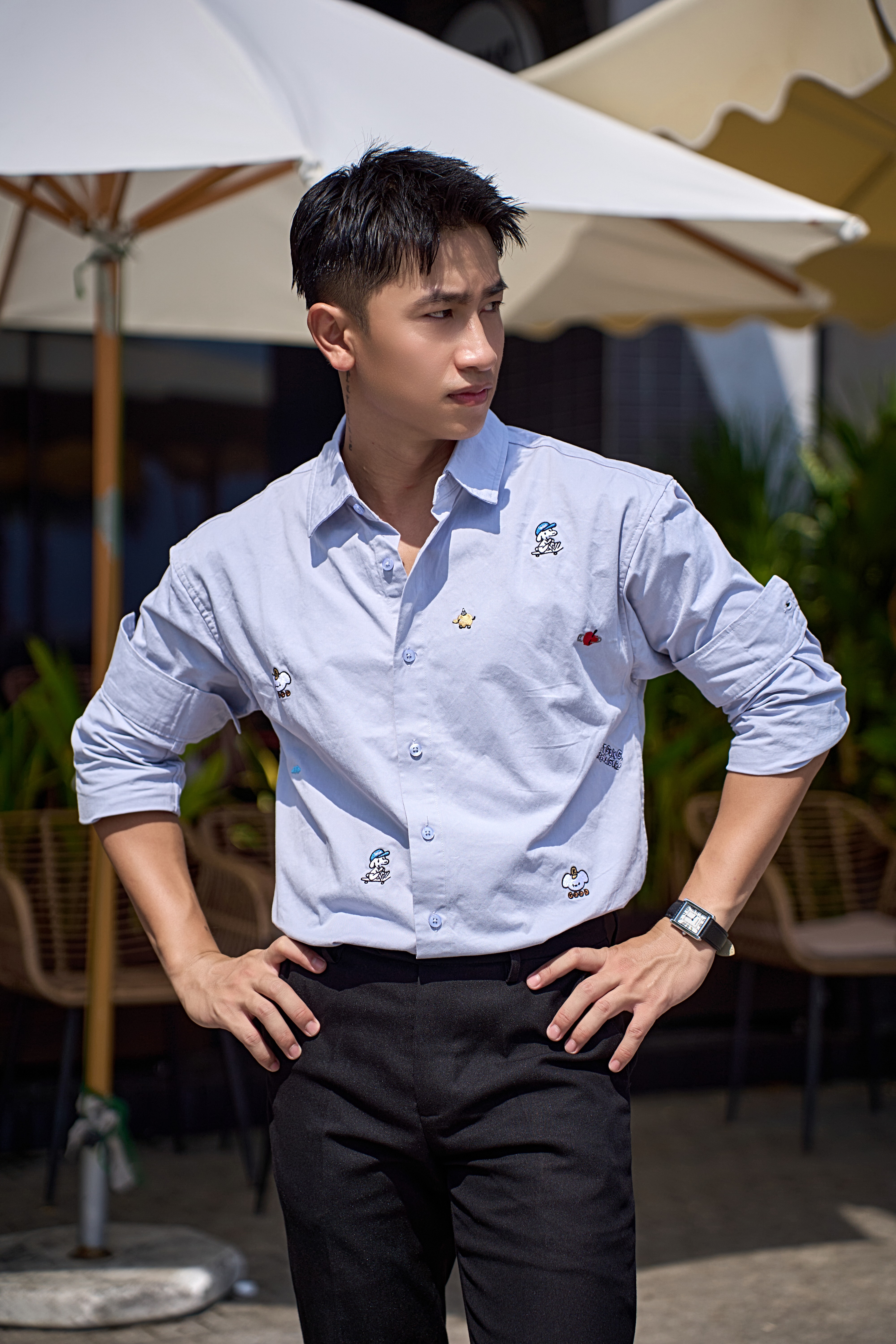 SA115 - Áo sơ mi nam dài tay thêu họa tiết hoạt hình phong cách Nhật Bản, dáng rộng, màu trắng xanh nhạt_thumbnail_6