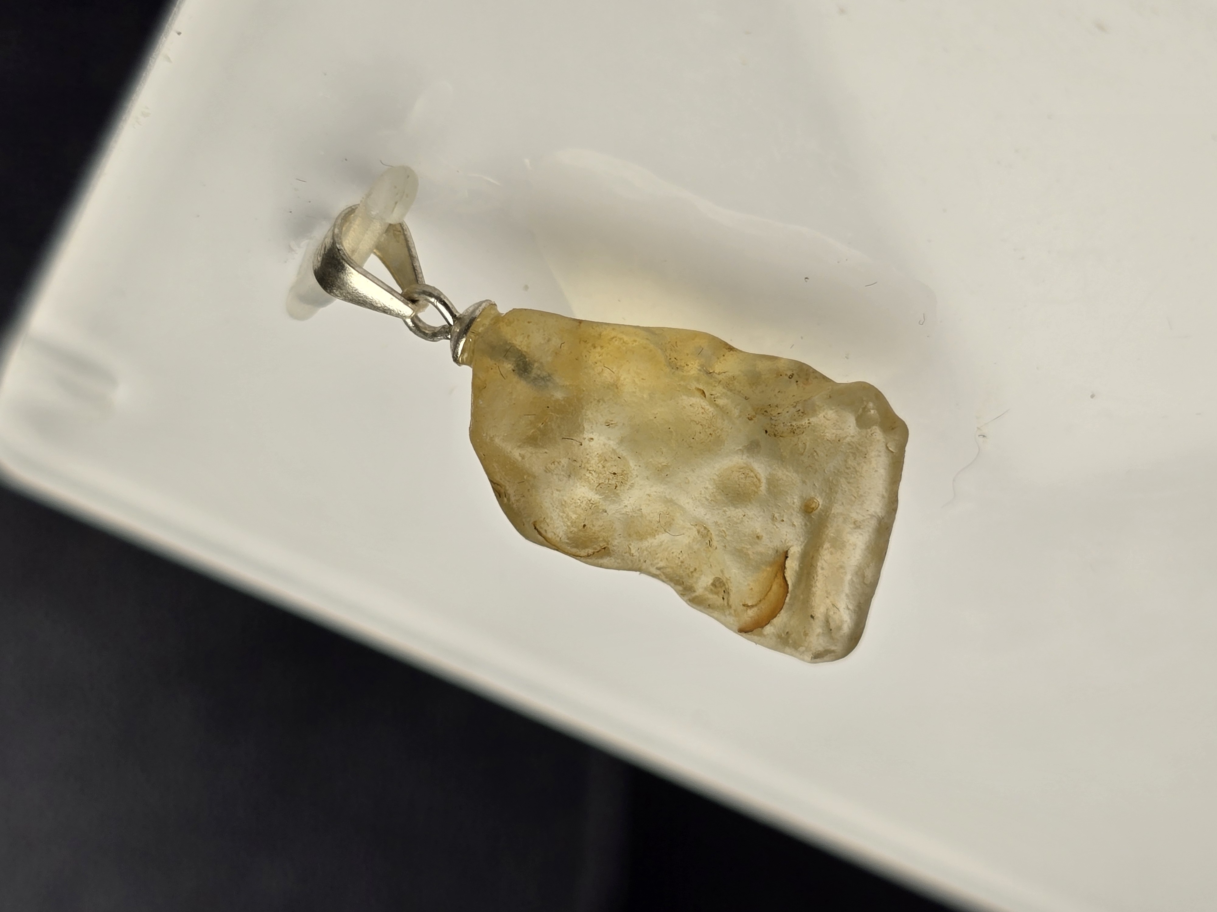 Mặt Dây Chuyền Libyan Desert Glass Dáng Thô Khấu S.925_thumbnail_7