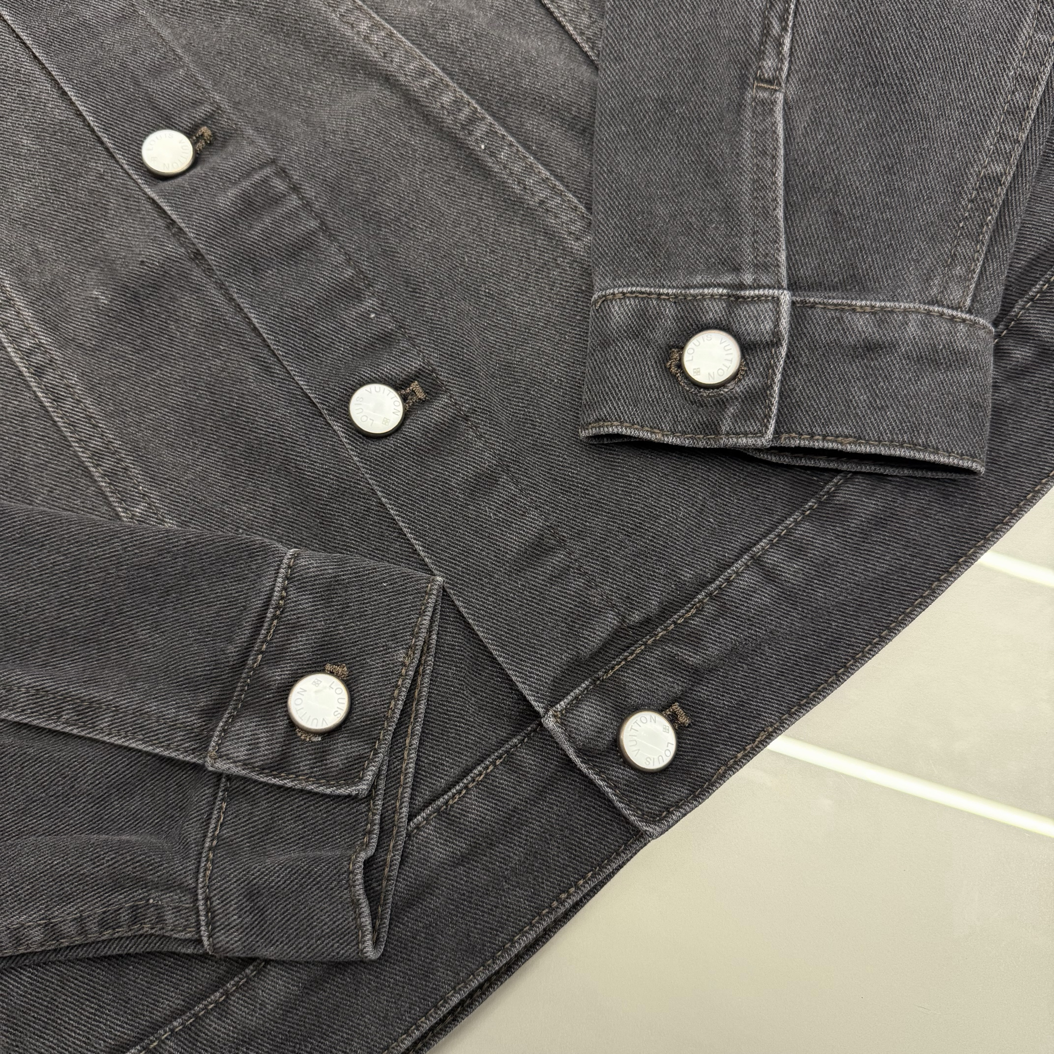 Bộ LV_thumbnail_8